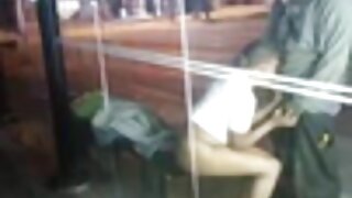 Une femme au foyer film porno francais streaming brune potelée indienne pervertie montre ses seins affaissés